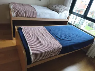 Cama nido de madera con cajones