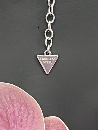 Gargantilla GUESS de Acero Inoxidable.