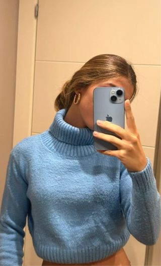 Jersey cuello alto azul