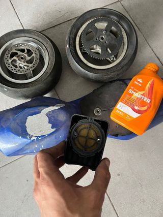 Minimoto de carreras + repuestos