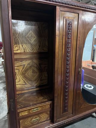 Armario de madera con espejos SEGUNDA MANO