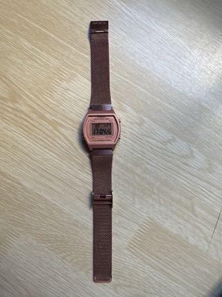 Reloj Casio Oro Rosa Digital