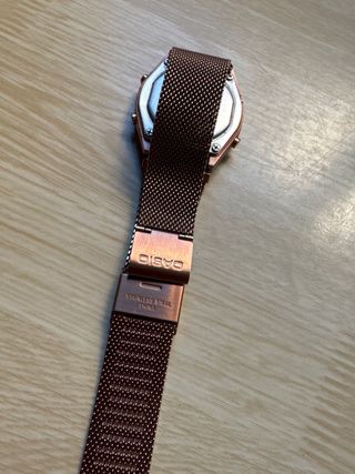 Reloj Casio Oro Rosa Digital