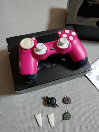 Mando Scuf Gaming PS4 Pro Rosa