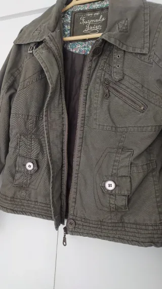Chaqueta verde militar