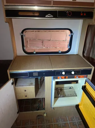 Caravana Versailles 370-L