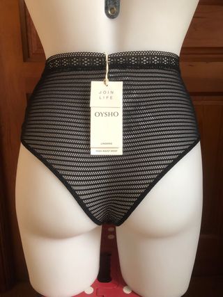 Braga alta brasileña calada Oysho.