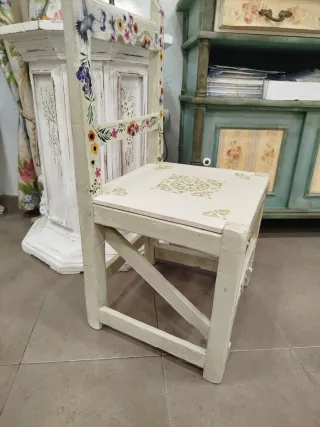 Silla 40s de madera maciza.