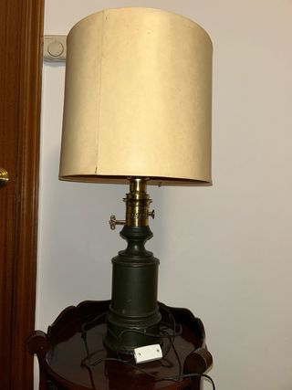 Lámpara de mesa Metalarte verde y beige