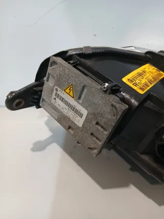 Faro Derecho Xenon VW Passat CC B6