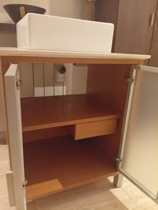 Mueble de baño con lavabo