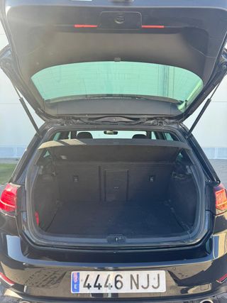 Volkswagen Golf GTI 7.5 230 cv