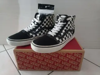 Scarpe Vans Ward Hi a scacchi