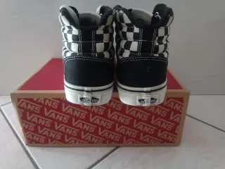 Scarpe Vans Ward Hi a scacchi