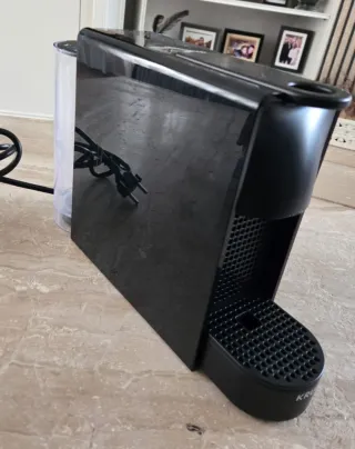 Cafetera Nespresso Krups Essenza