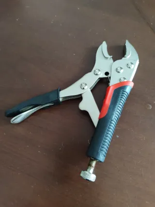 Alicate de bloqueo nueva a estrenar