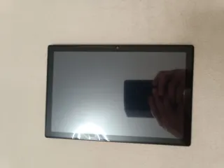 Tablet da 10,60 pollici con 16 GB di RAM e 1 TB di memoria