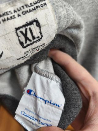 Sudadera Champion Color Gris Talla XL.