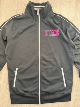 Chaqueta Nike Retro Vintage Negra y Rosa