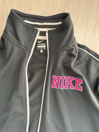 Chaqueta Nike Retro Vintage Negra y Rosa