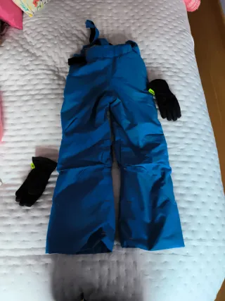 Pantalón esquí y guantes T6