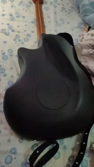 Guitarra Ovation Elite como nueva