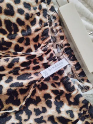 Pantalón estampado leopardo