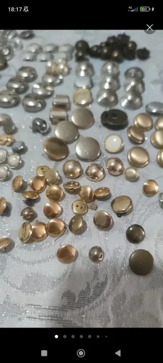 Lote de más de 150 botones antiguos