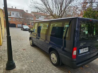 Ford Transit 2012 9 plazas