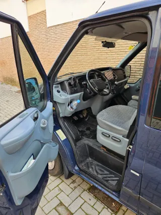 Ford Transit 2012 9 plazas
