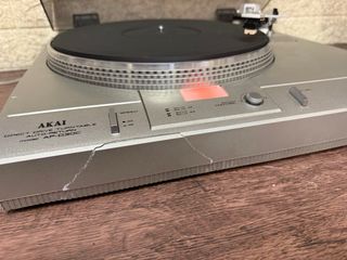 Giradischi Akai AP-D30C trazione diretta