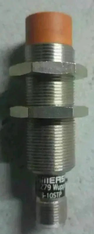 Sensor Pepperl+Fuchs NBB5-18GM40-E3-V1