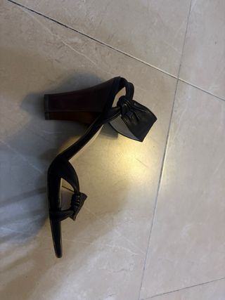 Sandalias de tacón Vialis negras