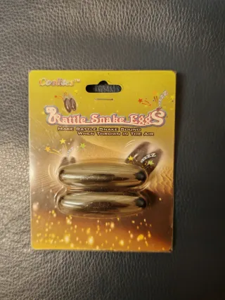 2 Imanes Rattle Snake Eggs