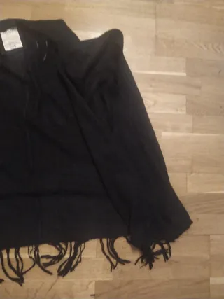 Poncho negro manga corta