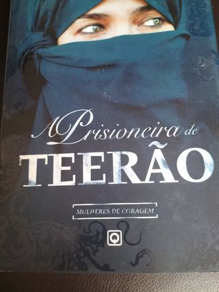 Livro de Marina Nemat