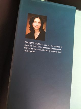 Livro de Marina Nemat