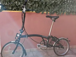 Bicicleta Plegable Brompton H3L Negra y bolso Tote