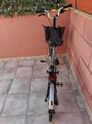 Bicicleta Plegable Brompton H3L Negra y bolso Tote