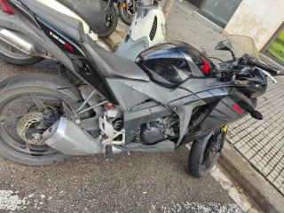 Honda CBR125R 2017 - 44.000 km