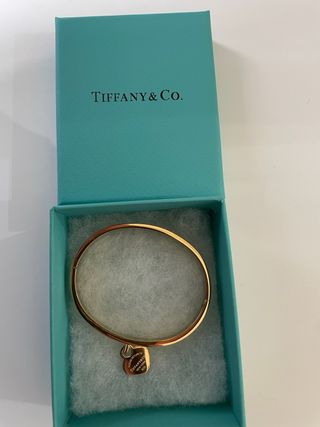 Bracciale Tiffany & Co. con doppio ciondolo