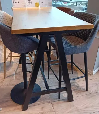 Tavolo bar rovere con 3 sgabelli