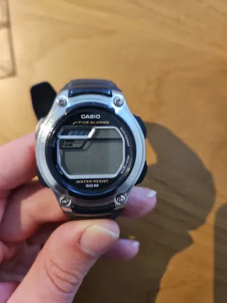 Reloj Casio Plata y Negro