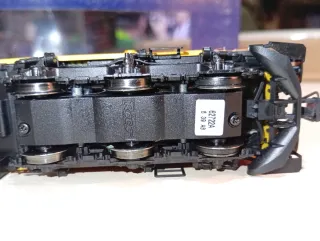 LOCOMOTORA 333 RENFE COMSA ROCO H0