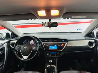 Toyota Auris 130 Business Touring Sports