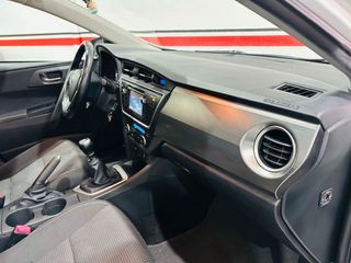 Toyota Auris 130 Business Touring Sports