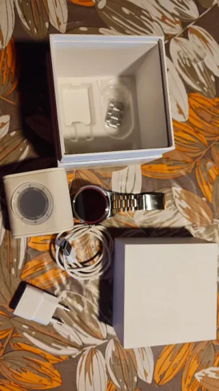 Smartwatch Fossil Argento