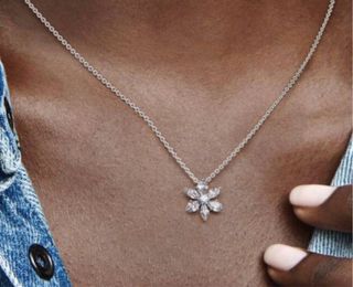 Collar Pandora Flor Circonitas Plata