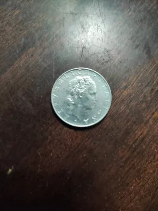 Moneda 50 Liras Italia
