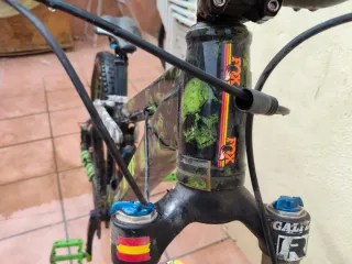 Bicicleta Descenso UMF Serigrafiada Única